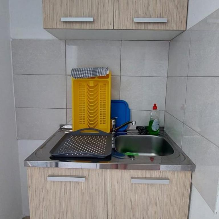 Apartmani DEMIR - Vierbettzimmer mit Balkon - 3
