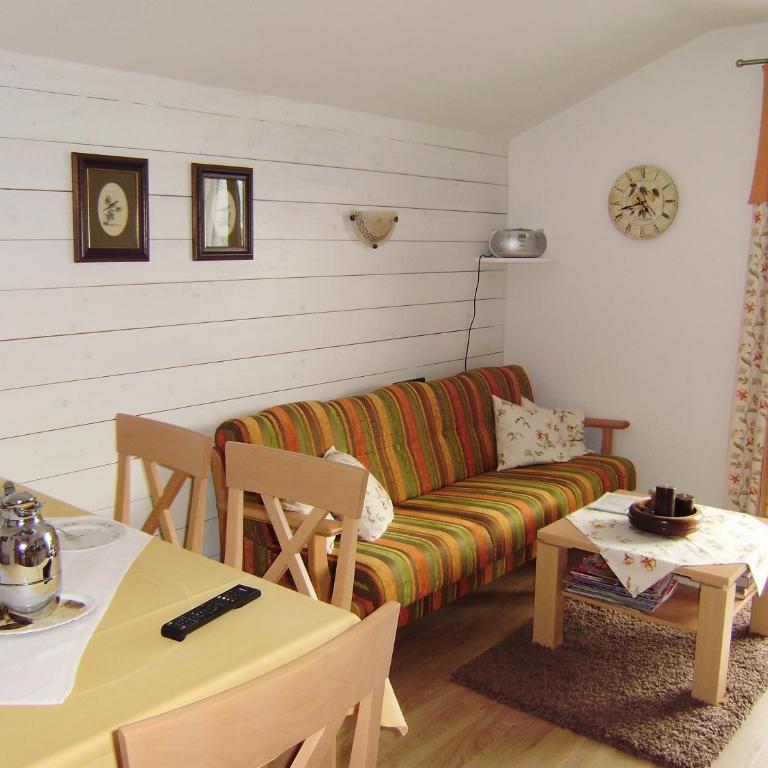 Haus Christl Reit im Winkl, Kostenloser Parkplatz, Spülmaschine, 5 Minuten zum Ortszentrum, ruhige Lage, Wlan - Apartment mit 2 Schlafzimmern - 12