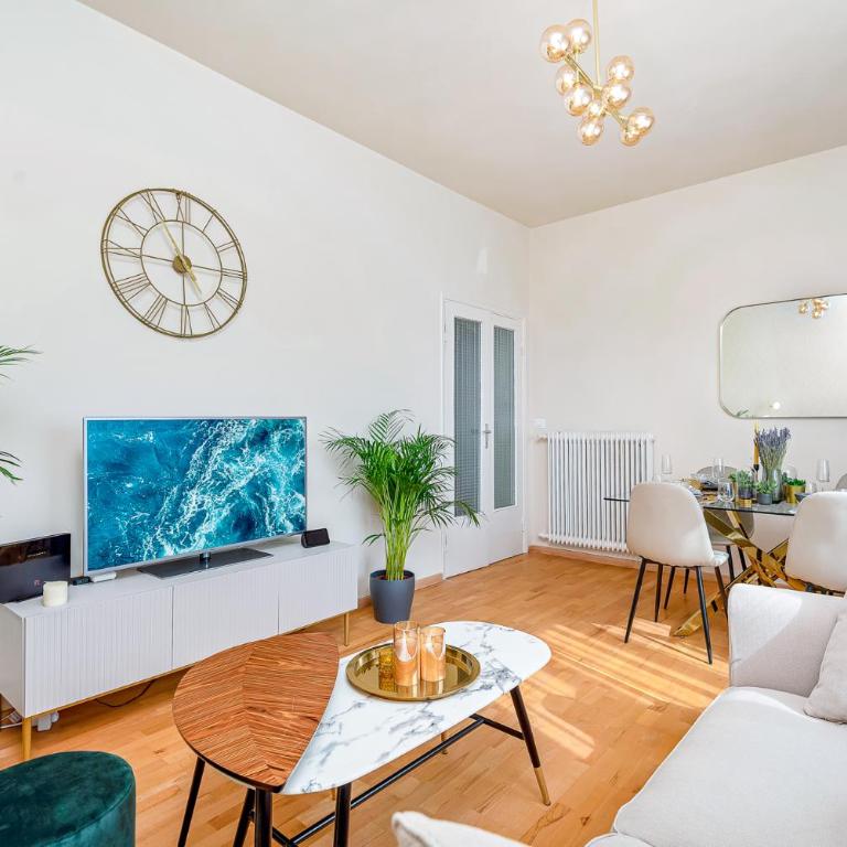 Art Deco' - Sleepwithme - Free Parking - Free Breakfast - Very Friendly Staff - Appartamento con 2 Camere da Letto - 26