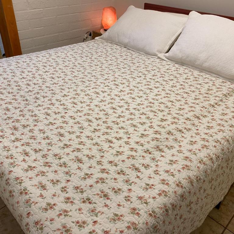 Habitación doble con baño privado Wifi y Tv Cable - Habitación 02, los Pellines 1325 - Habitación Doble con baño privado - 2