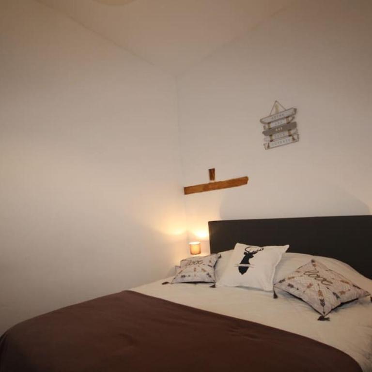 LE CERF BLANC*** - T4 au pied des Thermes Cauterets - 3 chb et 2 sde - Apartment mit 3 Schlafzimmern - 6