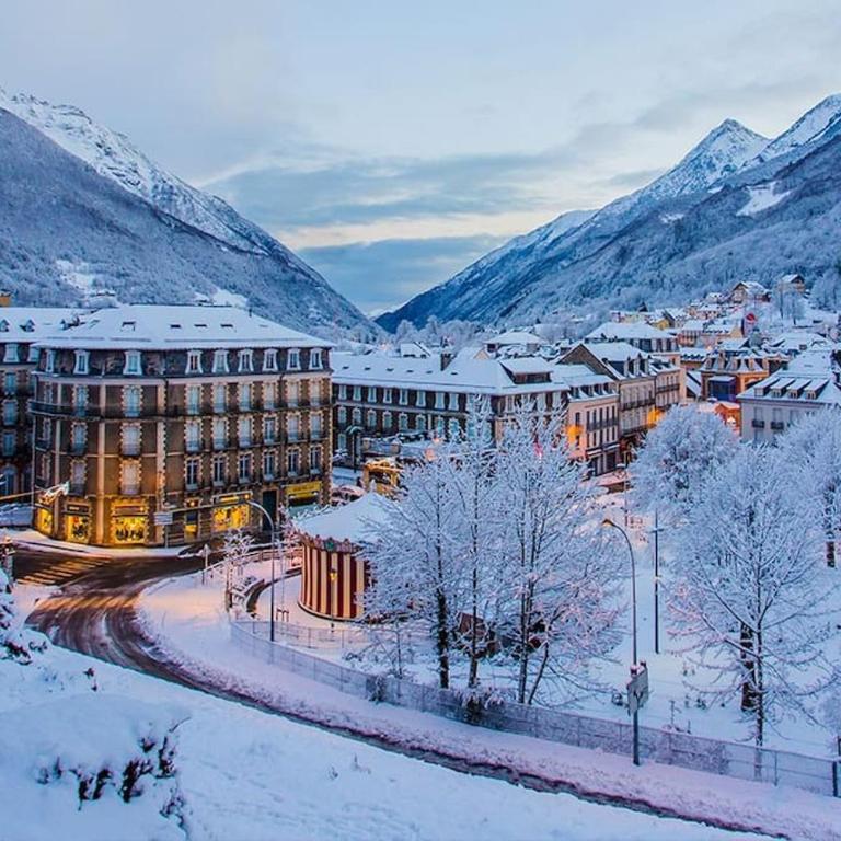 LE CERF BLANC*** - T4 au pied des Thermes Cauterets - 3 chb et 2 sde - Apartment mit 3 Schlafzimmern - 7