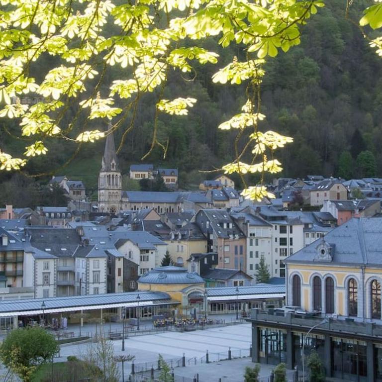 LE CERF BLANC*** - T4 au pied des Thermes Cauterets - 3 chb et 2 sde - Apartment mit 3 Schlafzimmern - 18