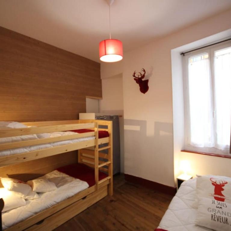 LE CERF BLANC*** - T4 au pied des Thermes Cauterets - 3 chb et 2 sde - Apartment mit 3 Schlafzimmern - 30