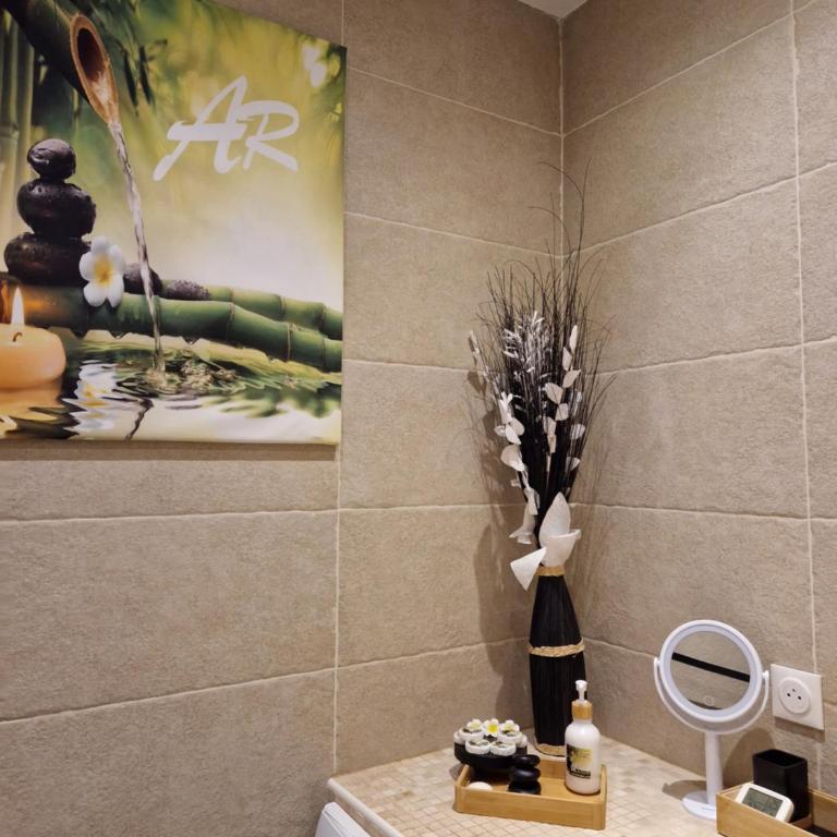 Nice Charmant 3 pièces proche mer Parking - Appartement 2 Chambres - 16