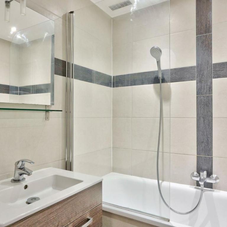 Appartement Quartier Parc Monceau - Two-Bedroom Apartment - 23