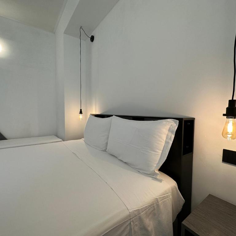 Dolmen Guest House - Camera King - 3