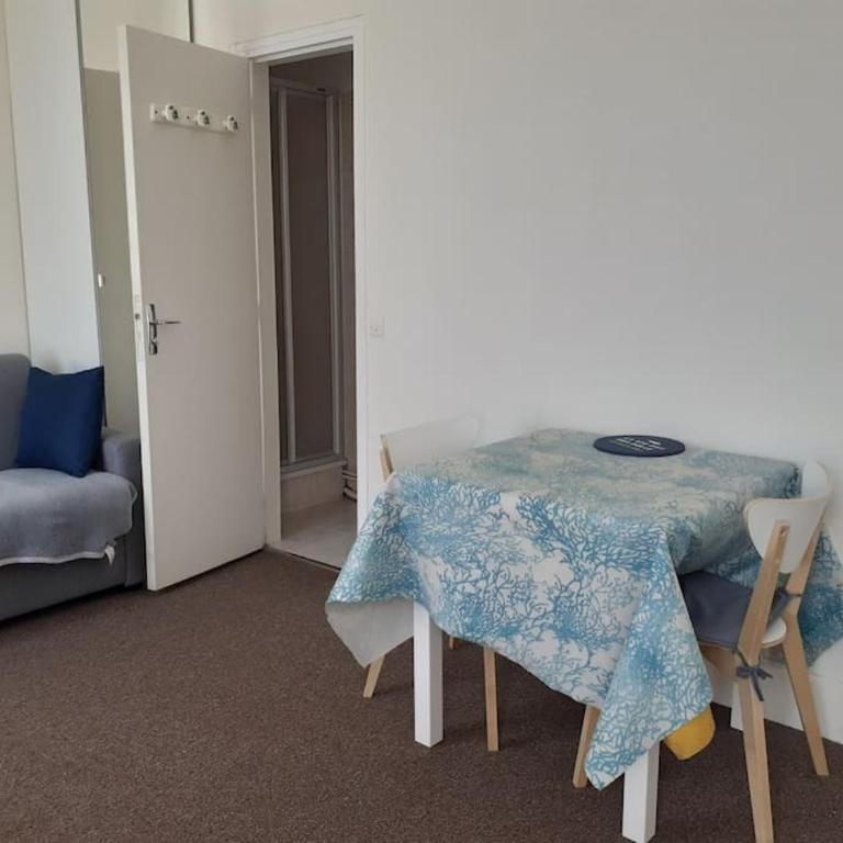Cabourg Charmant studio centre ville RUE DE LA MER - Apartment mit 1 Schlafzimmer - 2