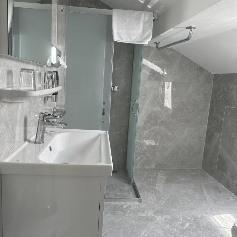 Hotel Pension Schwansee - Habitación Doble con baño privado - 9