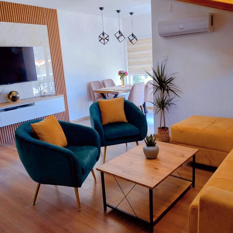 Apartment Dora - Apartment with Sea View - 2