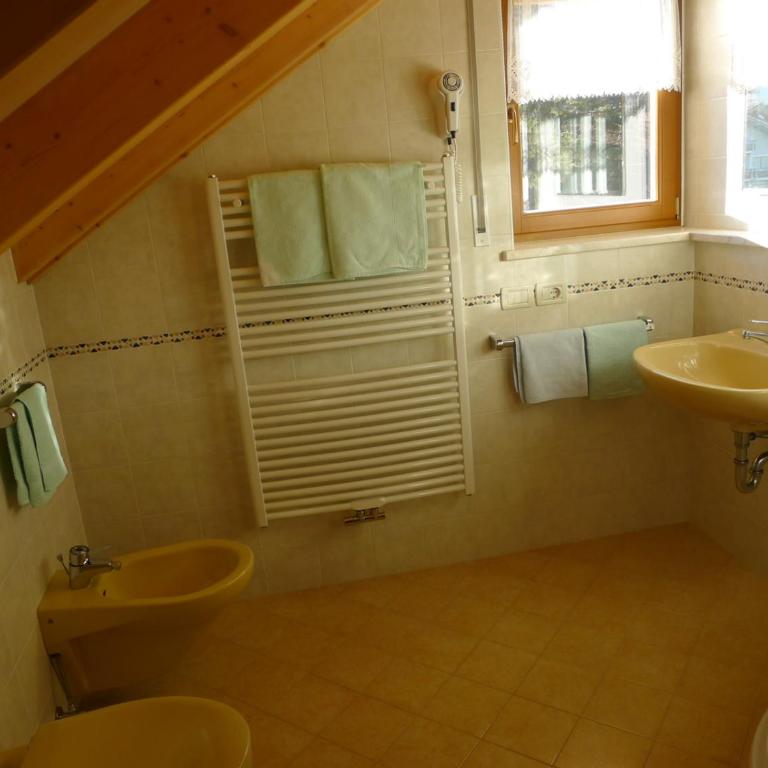 Garnì Lasteis B&B - apartments - Camera Matrimoniale Economy - 14