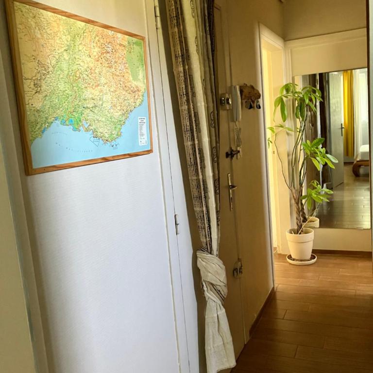 Rez de Jardin Paisible avec Parking - Entrée des Artistes - Appartement - Vue sur Jardin - 6