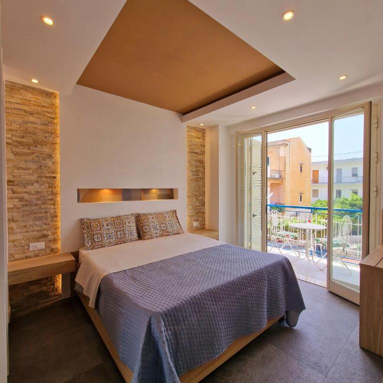 Mongibello Palace B&B - Camera King con Balcone - 11