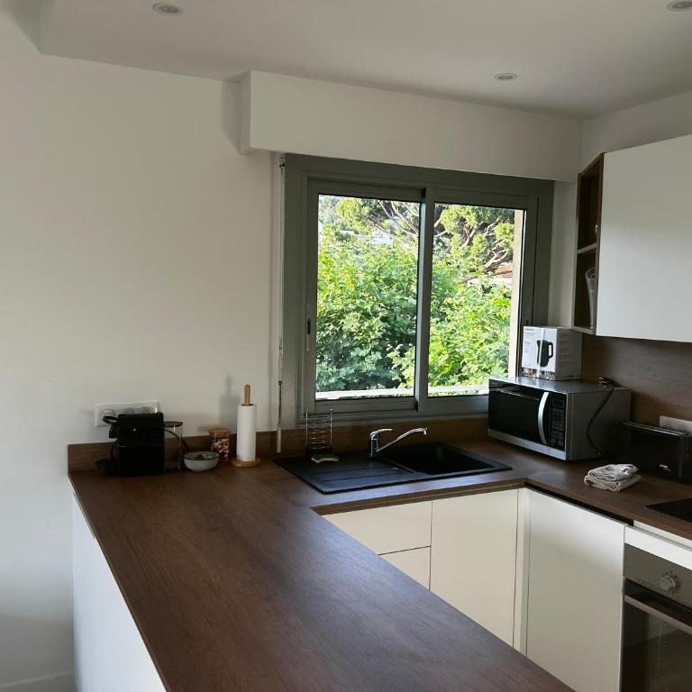 Modern cosy two bedrooms in Cannes , large terrace, 5 minutes from Croisette - Apartment mit 2 Schlafzimmern - 8