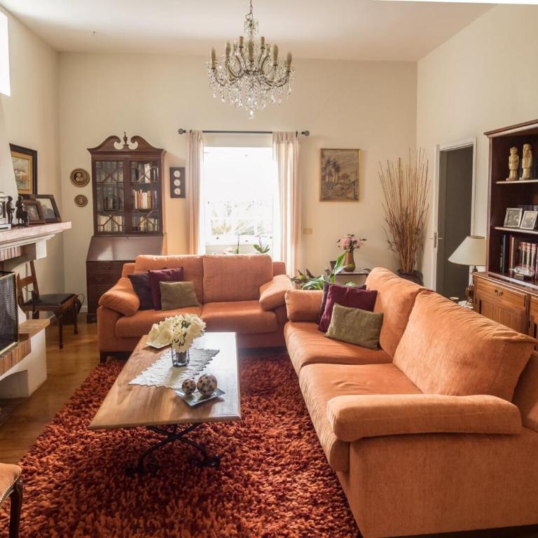 Donde Conchita, cerca del aeropuerto norte - Habitación Doble con baño privado externo - 11
