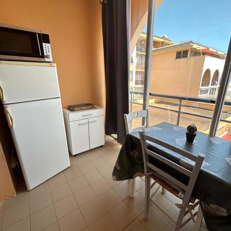 Studio Vue Mer situé à côté de la plage Quartier des Quilles - Estudio con vistas al mar - 5