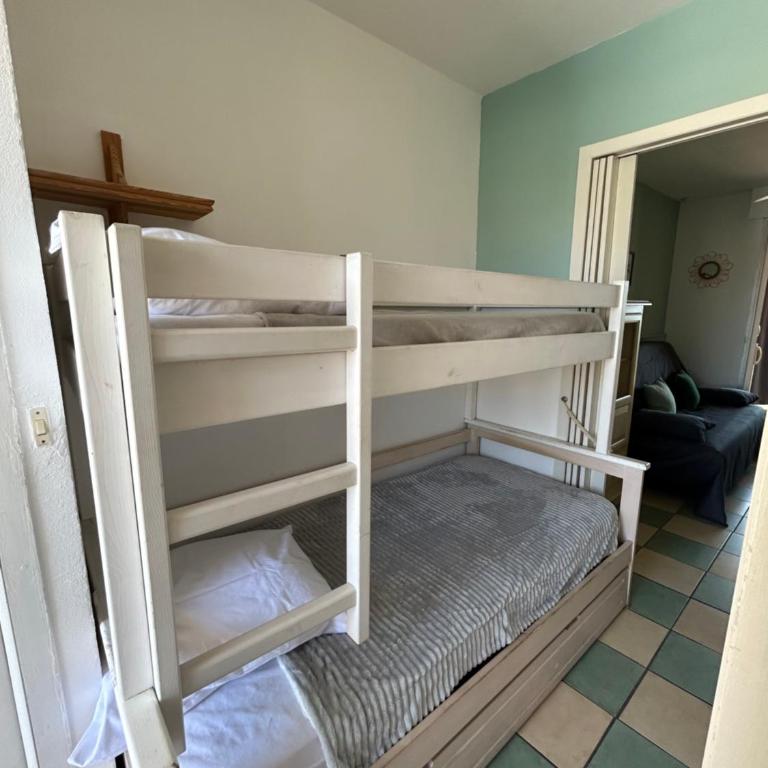 Studio Vue Mer situé à côté de la plage Quartier des Quilles - Estudio con vistas al mar - 11