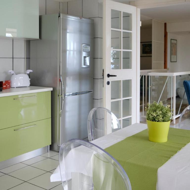 Sea apartment & pool 2 - Two-Bedroom Villa - 55