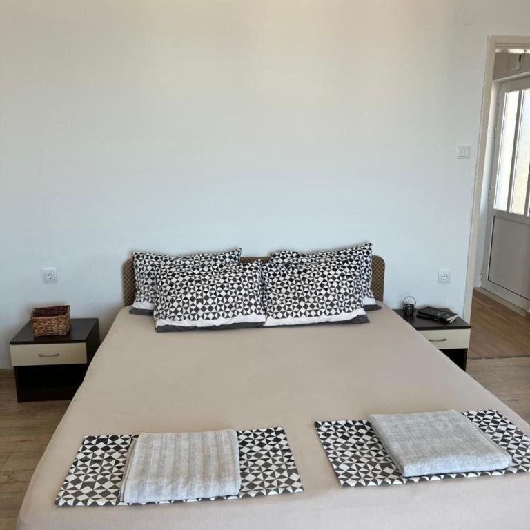 Apartments Andrović - Apartman sa 2 Spavaće Sobe, Terasom i Pogledom na More - 4