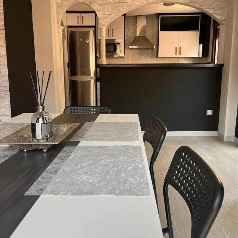 Apto Familiar Balcones a la Muralla - Two-Bedroom Apartment - 6