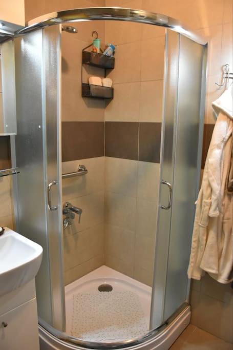 Toffee B&B - Two-Bedroom Apartment - 7