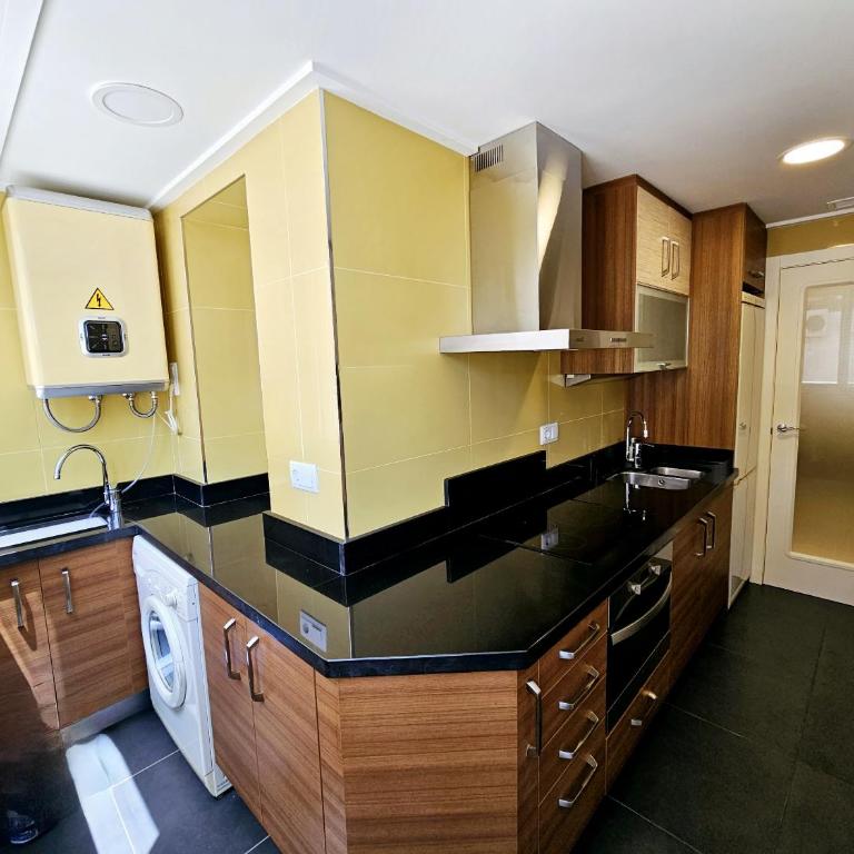 Apartamento NEPTUNO - Primera Línea de Playa by SunCastle apartamentos - Apartamento de 2 dormitorios - 17