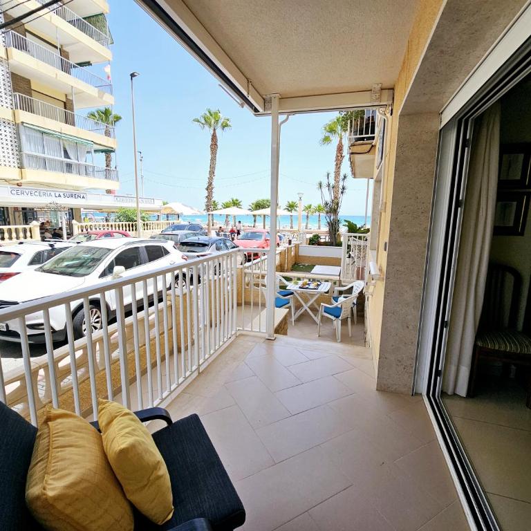 Apartamento NEPTUNO - Primera Línea de Playa by SunCastle apartamentos - Apartamento de 2 dormitorios - 2