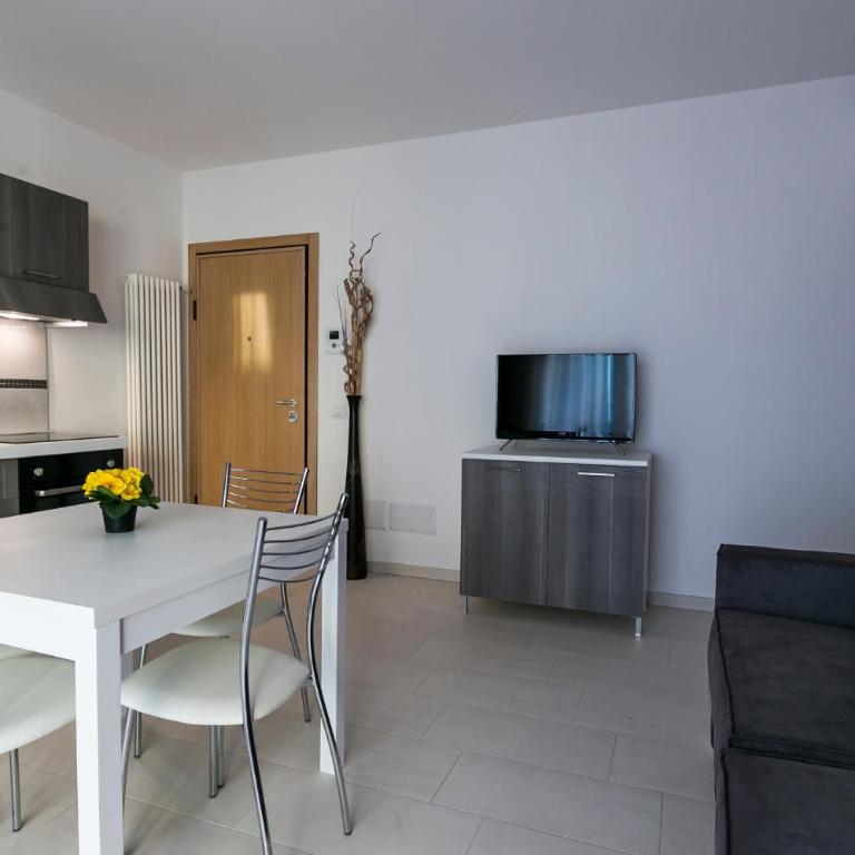 Residenza Riva Azzurra - One-Bedroom Apartment - 1