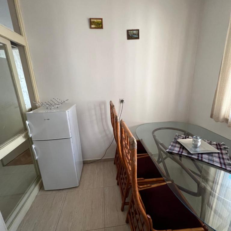 Sutomore Centar - Apartman sa 1 Spavaćom Sobom - 9