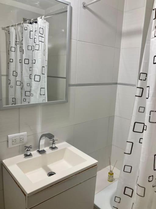 5-Súper Dpto en Morón centro - Apartamento de 1 dormitorio - 8