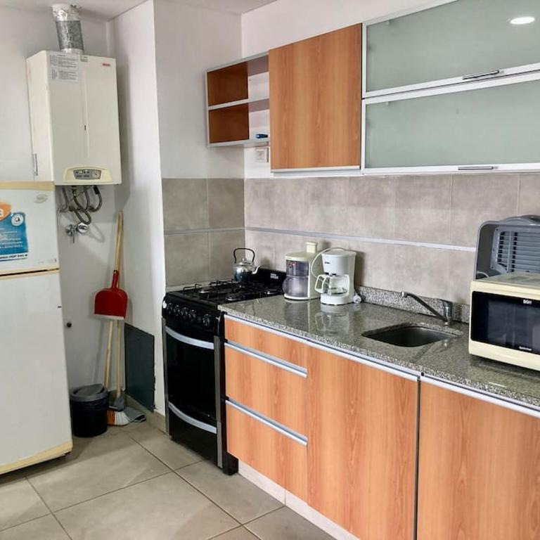5-Súper Dpto en Morón centro - Apartamento de 1 dormitorio - 10
