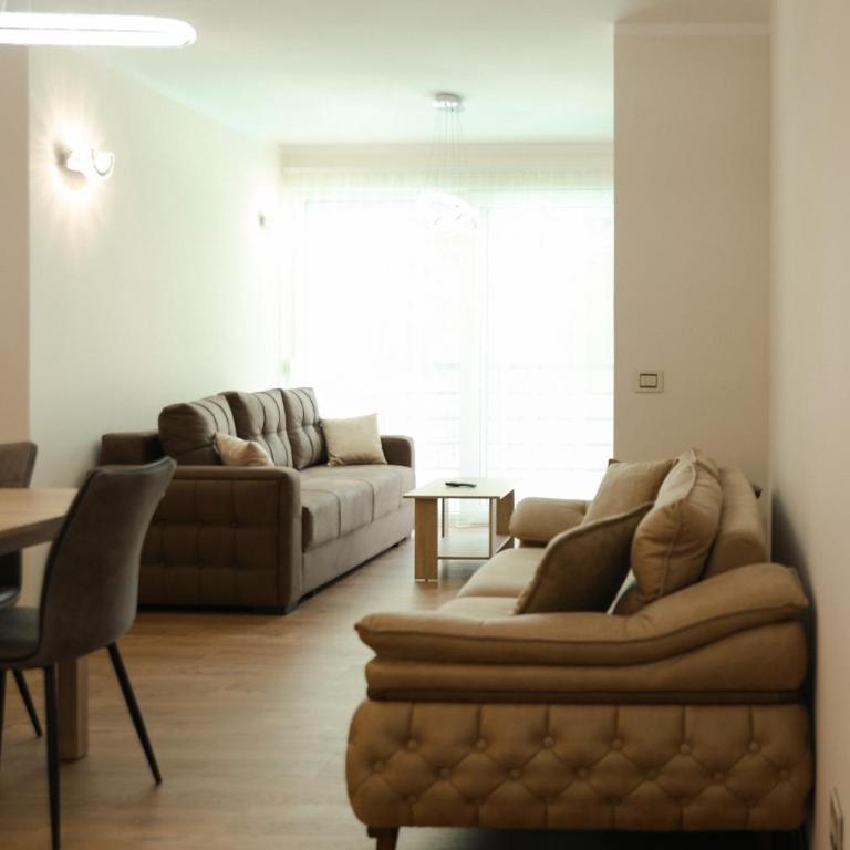 GOLDEN VIEW Sokobanja - Apartman sa Pogledom na Bazen - 1