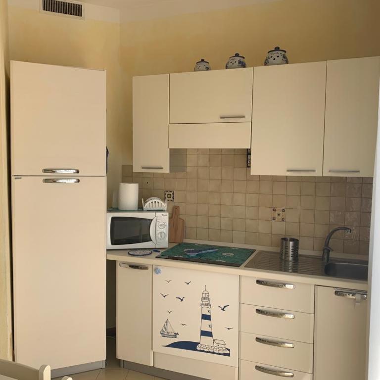 palau casa vacanza le ginestre - One-Bedroom Apartment - 8
