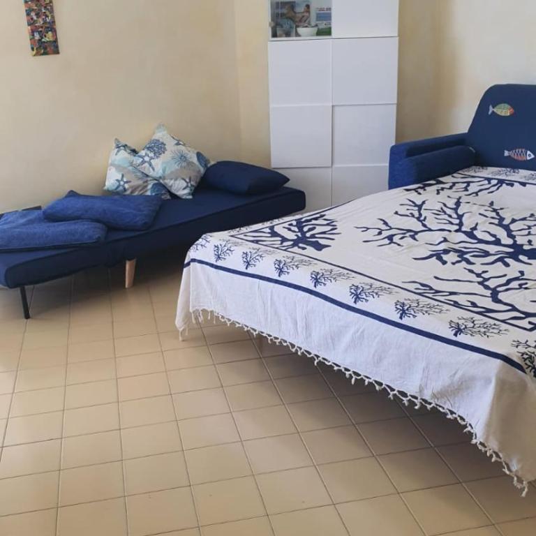 palau casa vacanza le ginestre - One-Bedroom Apartment - 9