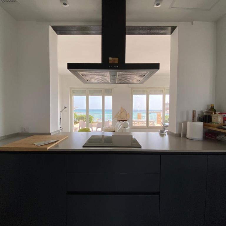 Waterfront villa Tina - Three-Bedroom House - 14