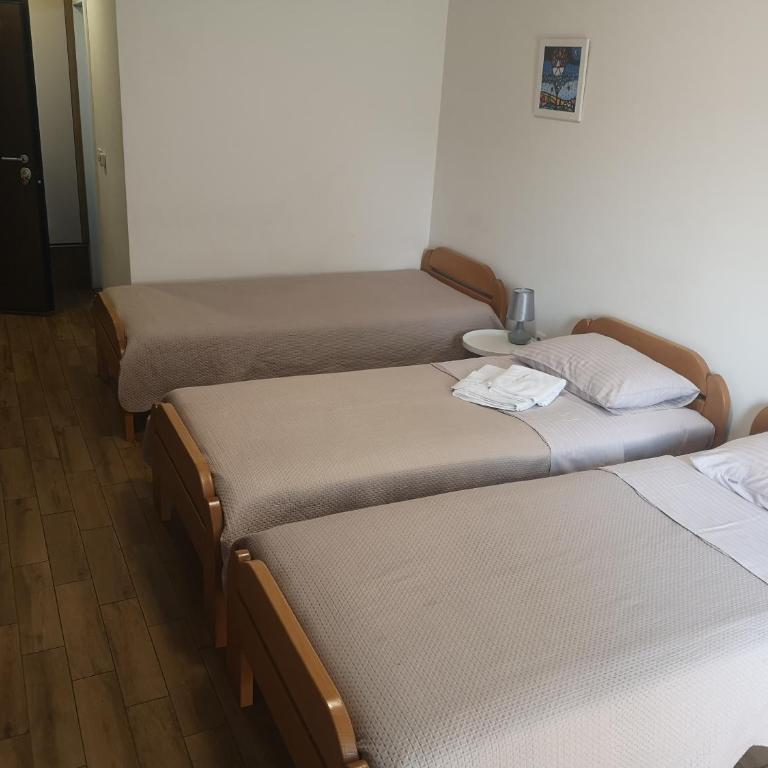 Apartman 25 - Trokrevetna Soba - 4