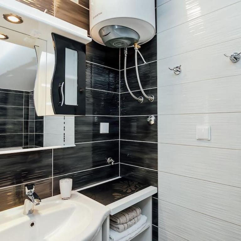 Charmy Studio Lux - One-Bedroom Apartment - 32