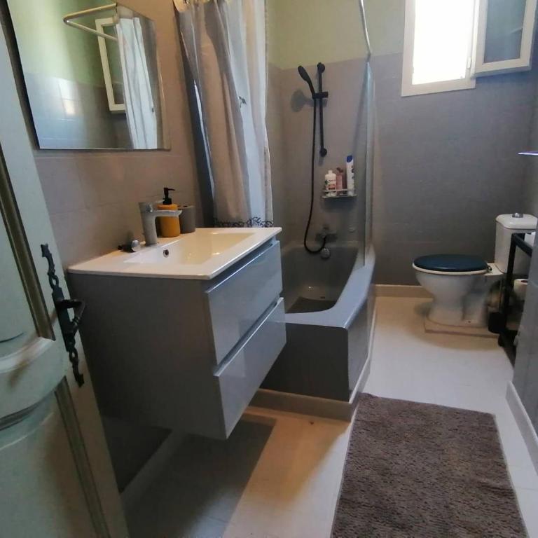 Maison 3 chambres+Centre ville+Terrase - Three-Bedroom House - 14