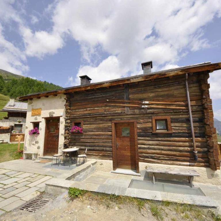 Mountain Chalet Scoiattolo by Livigno Accomodation - One-Bedroom Chalet - 43