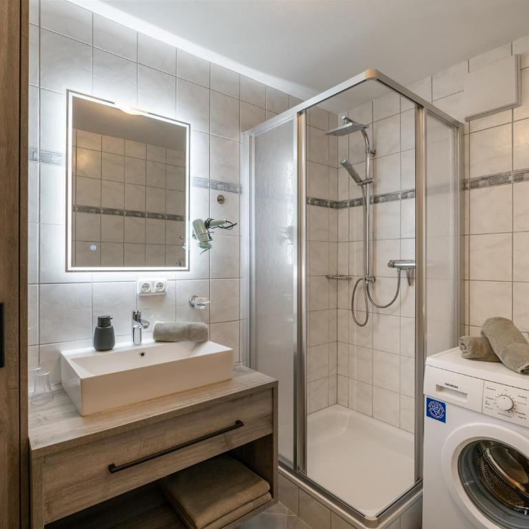 Ferienwohnungen Vordergriess - Apartment mit 3 Schlafzimmern und Balkon - 12