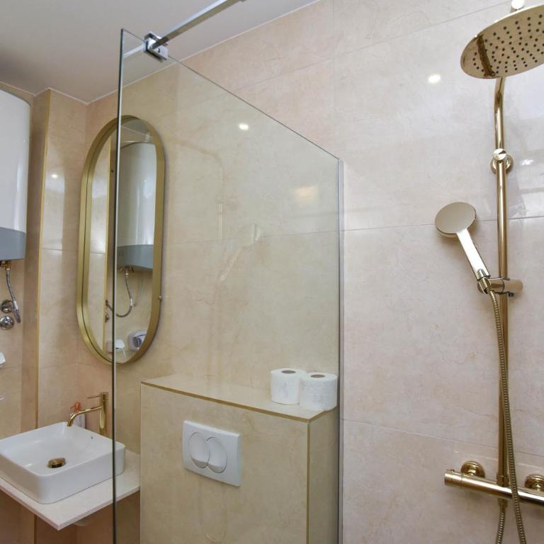 Apartments Jelušić - Studio - 7