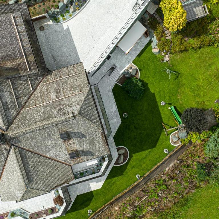 Villa Bostele with Five Bedrooms, Indoor Pool, Two Saunas & Garage - Villa - 40