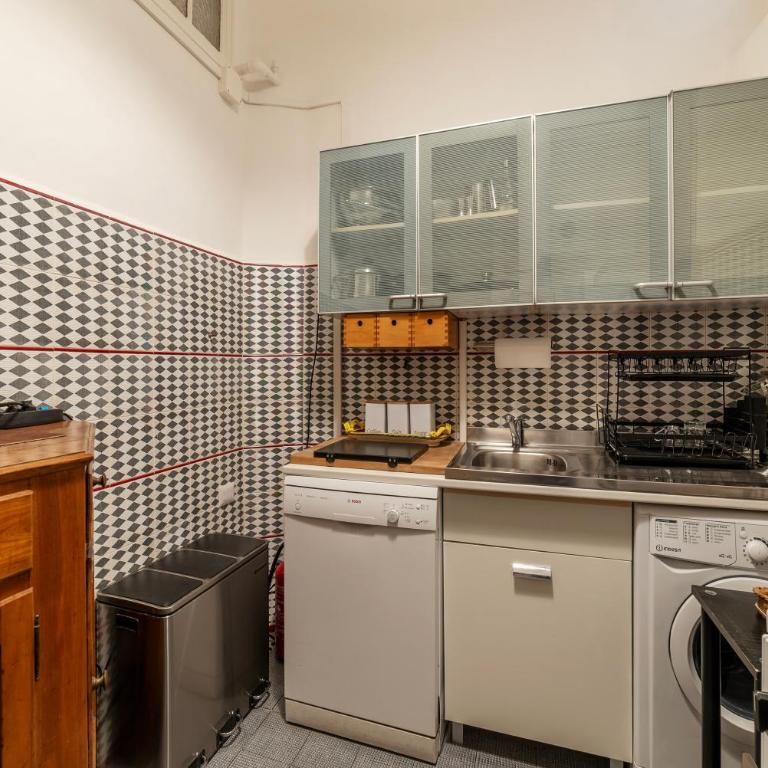 GuestHost - Pantheon Apartment - L'angolo nascosto dei quadri - Appartamento con 2 Camere da Letto - 12