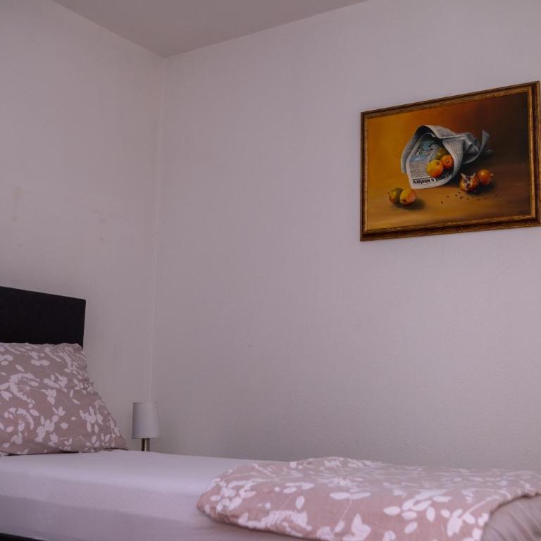Apartment Mery - Two-Bedroom Apartment - 49