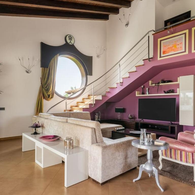 Posh villa with pool & jacuzzi - Villa - 4
