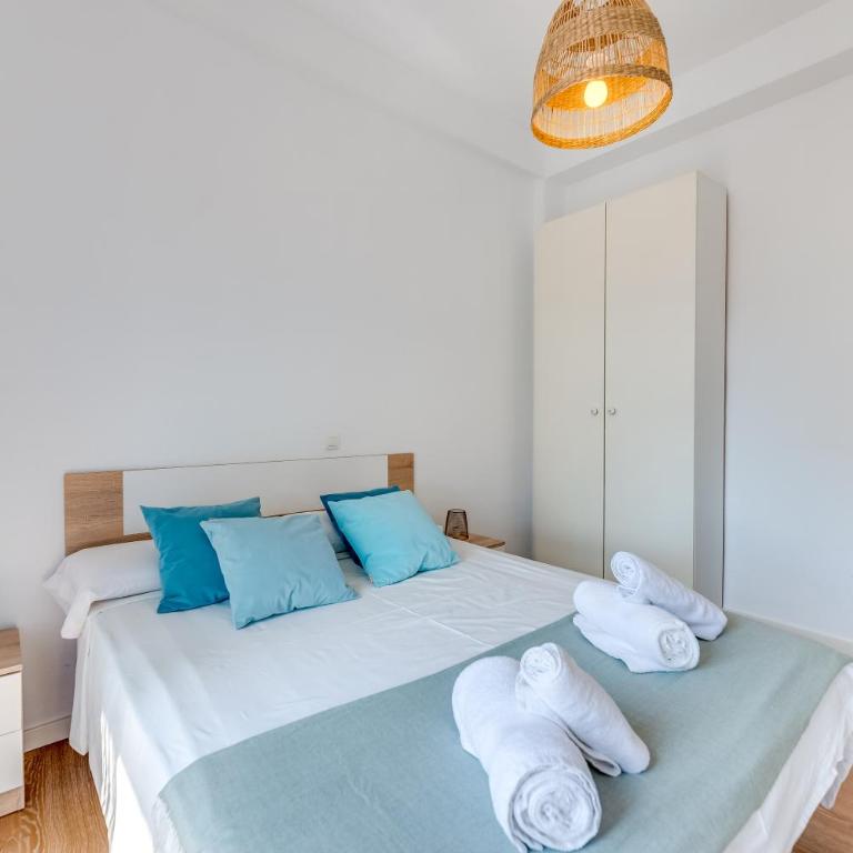 LXR Vistahermossa 3BDR. Apt Next to sea - Three-Bedroom Apartment - 9