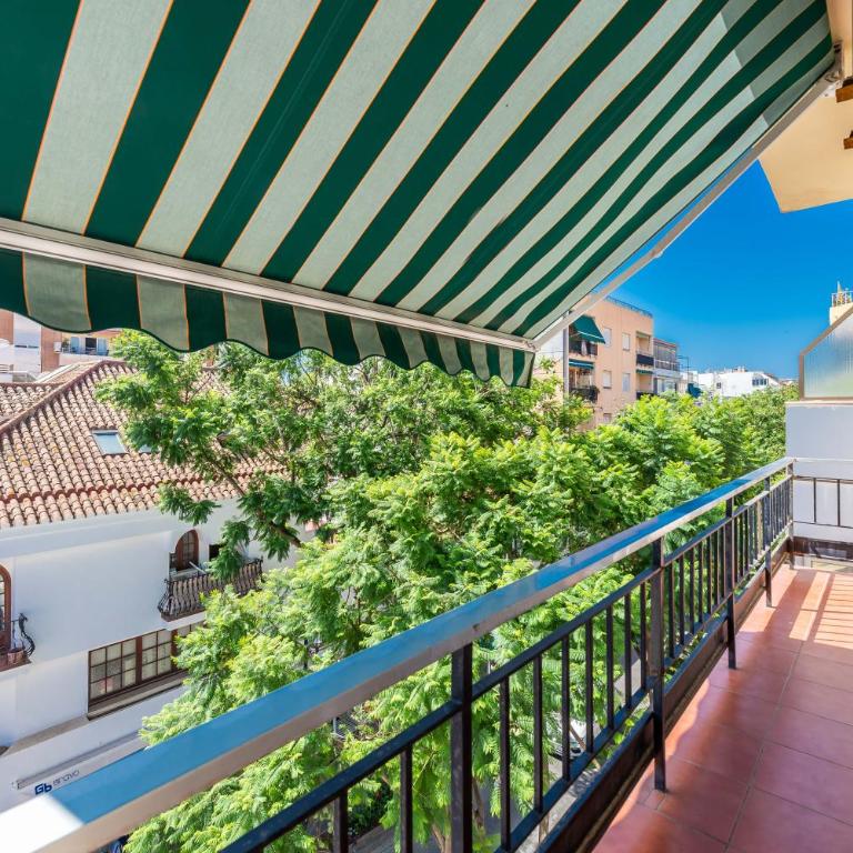 LXR Vistahermossa 3BDR. Apt Next to sea - Three-Bedroom Apartment - 20