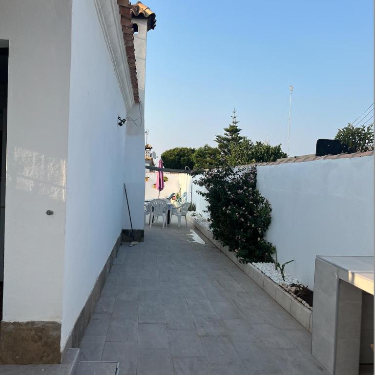 Fantástico chalet con piscina 2 km de la barrosa - Casa de 3 dormitorios - 8