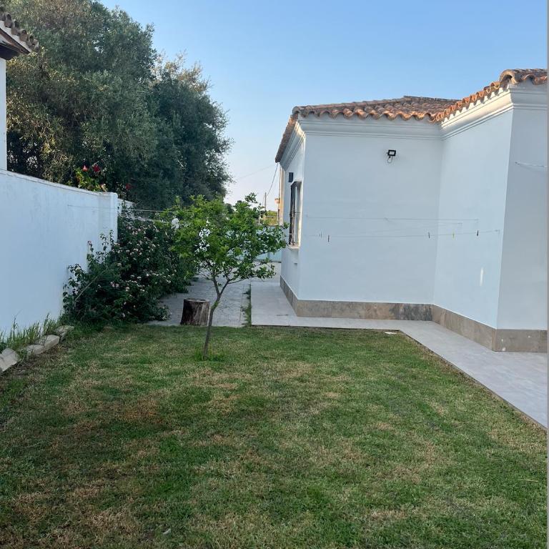 Fantástico chalet con piscina 2 km de la barrosa - Casa de 3 dormitorios - 9