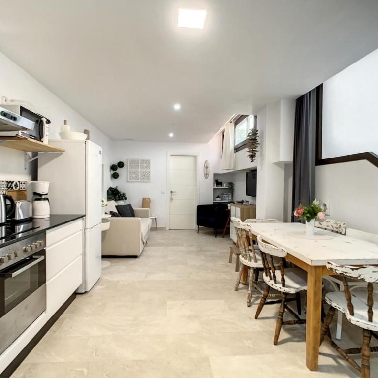 CASA COCO Semisotano con encanto - Apartamento Estándar - 1